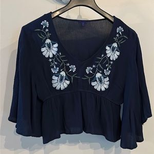 Aeropostale embroidered flower top
